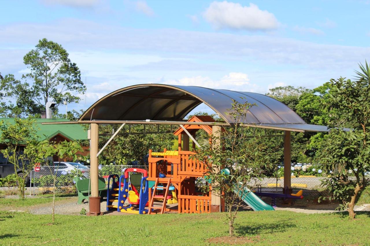 Eco Granja Don Lolo Villa Quesada  ภายนอก รูปภาพ