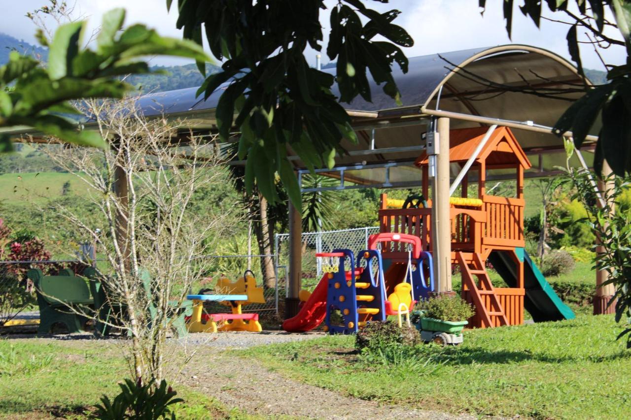 Eco Granja Don Lolo Villa Quesada  ภายนอก รูปภาพ
